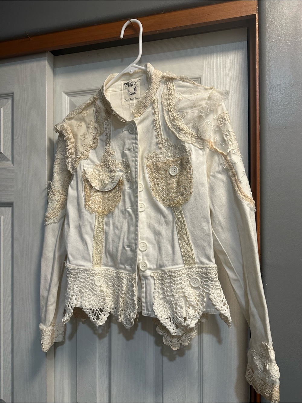 Women's Ivory Embroidered Lace-Trim Jean Jacket